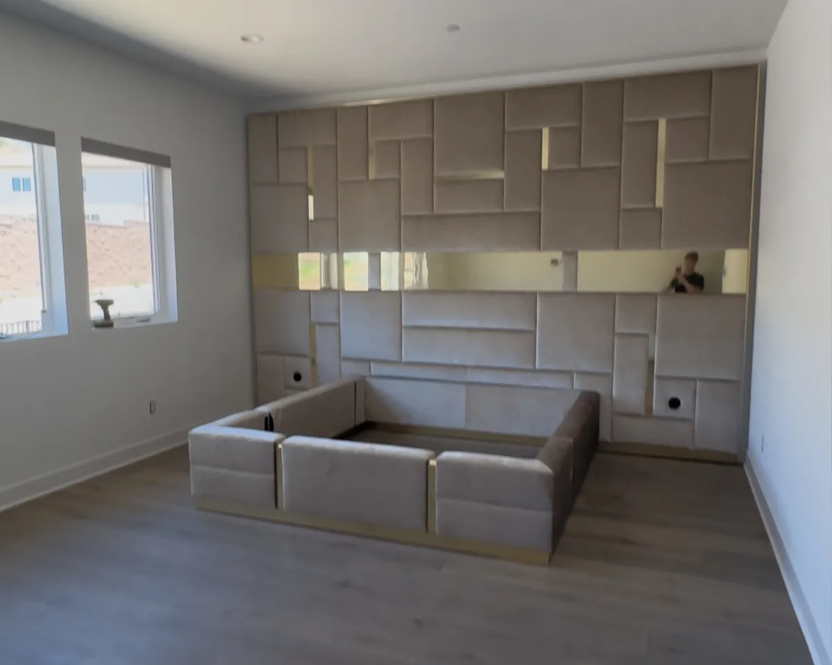 Kimbra H.'s custom bed